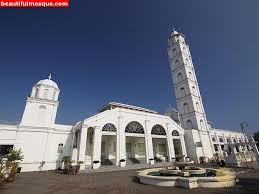 Masjid abidin is often called masjid raya or the big mosque. World Beautiful Mosques Pictures