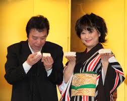Feb 23, 2019 · 2月22日から3月4日にかけて、東京・明治座で水谷千重子の50周年記念公演が行われている。この公演は芝居のステージと歌のステージの二部構成。 å‹äºº ã®æ°´è°·åƒé‡å­ å‹è¿'ã¯ å¹¸ã›ãªçµå©šã—ãŸã„ã‚ ã¨è¨€ã£ã¦ã„ã‚‹ ã‚¹ãƒãƒ‹ãƒ Sponichi Annex èŠ¸èƒ½