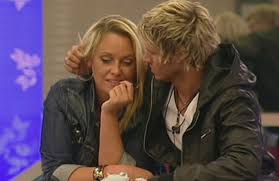 Please follow this fan page 4 bb's josie gibson ! Josie Gibson Awkwardly Realises Newborn Son Is Named After Her Big Brother Ex Top News Wood