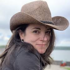 Sarah De Vallière (@SarahDeValliere)