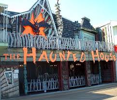 Jeepers Creepers Why Dark Rides Scare The Pants Off Us Spook Houses Carnival Rides Fair Rides