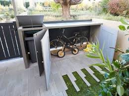 Realiser Un Abri Pour Les Velos Et La Poubelle Abri Velo Exterieur Amenagement Jardin Devant Maison Abris Poubelle