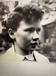 Hi my name was Pamella Martyn went to Guardian angels then Wynnum Central  60s headmaster Mr Volker￼￼￼ at Wynnum Central would love to hear from some  schoolfriends Marika Decca was one Robyn