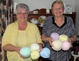 There are over 1000 patterns that you can easily download at the click of a button, including stunning designs from top brands such as. Knockers Knitted