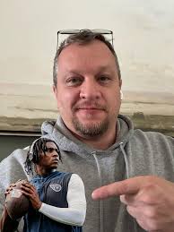 Is it possible to build an offense similar to the Ravens with Cam Ward?