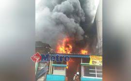 Jln.puchong permai 1/20, related objects. Uptown Puchong Permai Terbakar