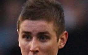 Cairney signs new Hull deal