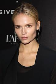 Natasha Poly se casa