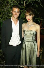 A Step You Can T Take Back Keira Knightley King Arthur Premiere Uk Keira Knightley Strapless Dress Formal Jamie Dornan