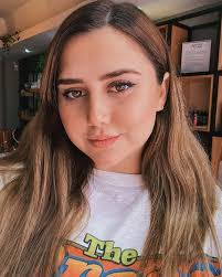 Luisa Constanza's Instagram, Twitter & Facebook