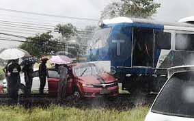 Pembinaan landasan kereta api sabah yang pertama adalah pada tahun 1896 dan telah siap pada tahun 1900 sejauh 32 kilometer menghubungkan bandar weston dan beaufort. 2 Parah Selepas Kereta Dilanggar Kereta Api Di Sabah Free Malaysia Today Fmt