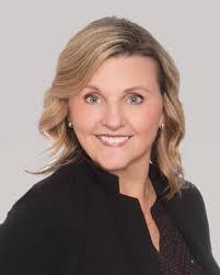 Denise Lyons's Instagram, Twitter & Facebook