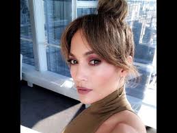 Medium hair styles hairstyle older women hairstyles hair waves short hair styles womens beyond words girls hairstyles for picture day ideas.16+ all time best girls hairstyles for picture. 17 Amazing Hairstyles For Women With Big Forehead Boldsky Com