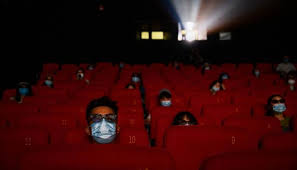 فیلم «شنای پروانه» اولین تجربه بلند سینمایی محمد کارت به شمار میرود. Ø§ÙØªØ²Ù ÙÙÙØªØµØ± Ø§Ø®Ø±Ø¬ ÙØ§Ø³ØªÙØªØ¹ Ø¨Ø§ÙØ³ÙÙÙØ§ ÙÙÙ Ø¨Ø´Ø±ÙØ·