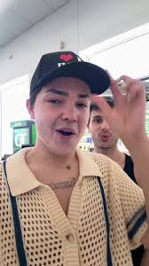 Leonard Qui Me Connait Le Mieux Entre Esra Et Fabian