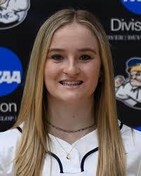 Mandi Armstrong's Instagram, Twitter & Facebook