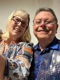 Johnnie Sparkles VIP Group, sorry .... No live again tonight! Feeling a lot  better! For real see you next week. 🥰🥰