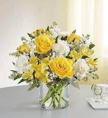 White and yellow flowers bouquet. Yellow White Delight Bouquet Charlotte Nc Florist