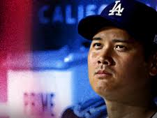 Gabby Barrett's 'I Hope' Tops Country Airplay