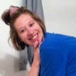 Amanda Sindelar's Instagram, Twitter & Facebook