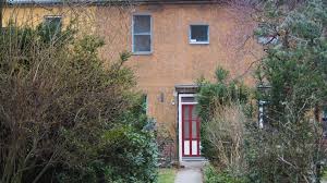 Häuser mieten in spandau, z.b. Haus Zu Vermieten Parchimer Allee 73 Q 12359 Berlin Britz Neukolln Mapio Net