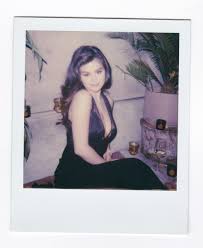 Although selena gomez stated that she would like to have a great boyfriend, she is not looking for him specifically. Selena Gomez On Twitter 10 Minutes Until The Official Boyfriend Video Premiere Https T Co Vfwdbrbkkt