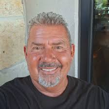 Where is the orb taking me to hang ads for Pom?