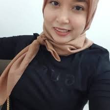 Nala rating kami sa jollibee napansin kong maraming naka tingin samin at yung iba nag pi picture pa samin buhat ni kuya si bunso at ako naman ah naka hawak sa kamay ni bunso para kaming pamilya Erminahannislonley On Twitter Sedapp Babyy