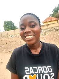 Step into the week with a Shaky💙 beat and a bright smile.