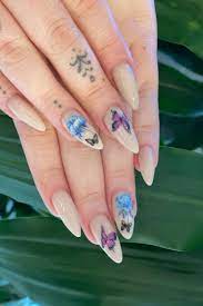 White Acrylic Nails How To Clean White Acrylic Nails In 2021 White Acrylic Nails Stained Nails White Glitter Nails