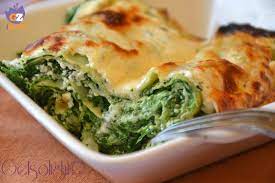 Formate una palla liscia e lasciatela riposare qualche minuto. Lasagne Spinaci E Ricotta Ricetta Light