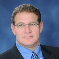 Kelly Dearth's Instagram, Twitter & Facebook