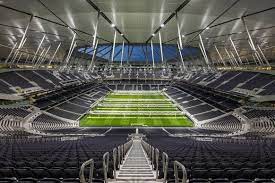 Its capacity varied over the years; 77 000 Leuchten Fur Das Neue Tottenham Hotspur Stadion On Light Licht Im Netz