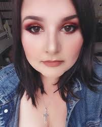 Joanna Ginter's Instagram, Twitter & Facebook