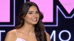 Ποια ήταν, όμως, η αντίδραση της ηλιάνας H Hliana Papagewrgioy Xwris Makigiaz Einai Allos An8rwpos Ti Les Twra