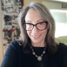 Gaynor Haliday, Editor in Holmfirth, UK