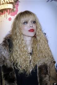 Check spelling or type a new query. Courtney Love Attacks Edward Norton On Twitter Huffpost