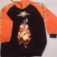 He developed the techniques through his experience as a street fighter during the 1960s in bandung. Jual Sweater Petarung Tarung Derajat Super Mulus Di Lapak Hassan Sumadilaga Bukalapak