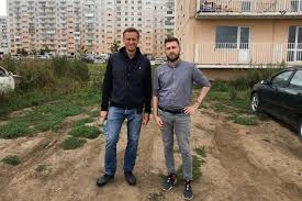 Новониколаевск) e град во русија, административен центар на новосибирска област и на сибирскиот федерален округ.се наоѓа на приобското плато, кај долината на река об. Nezavisimogo Kandidata V Gorsovet Novosibirska Snyali S Vyborov