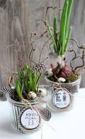 And Co Design Diy Craft Ideas In 2020 Ostern Blumen Ostern Deko Osterdeko