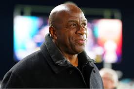 51YO Entrepreneur Left Magic Johnson for TV Fame After 28YO Heartwarming  Gesture