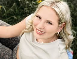 Moonlight Designs Photography by Sarah Stickney 把1 张新照片添加到了相册：SLOAN Front  Porch Micro Sessions — 和Alisha Brewer 在Sloan