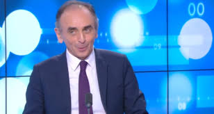 .qu'éric zemmour était en direct loin du plateau, isolé depuis un bureau de cnews via facetime éric zemmour est symptomatique. Face A L Info Un Depart Inevitable Pour Eric Zemmour Sur Cnews Toutelatele