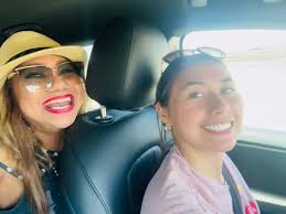 我很高興能協助我的朋友Celeste Tonogbanua Friedman 在卡森市舉行她的簽書活動。 期待為她的嘉賓唱歌!!