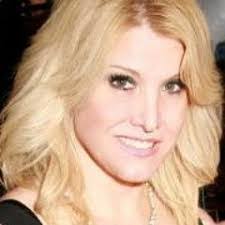 Michelle Janke's Instagram, Twitter & Facebook