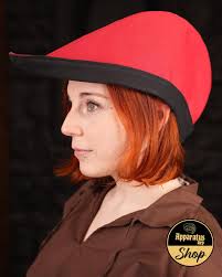 Rob Hunter's Hat Wool Dark Red-black