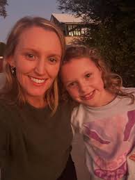 Chrissy Wallis (@littlemummayoga) • Instagram photos and videos