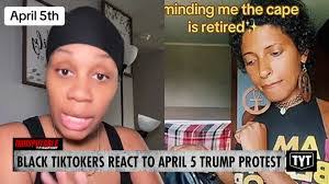 Latrina Davis's Instagram, Twitter & Facebook