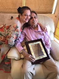 See how old saira banu is and compare to other celebs like dilip kumar and madhubala. Dilip Kumar Is Doing A Lot Better Saira Banu Reassures Fans