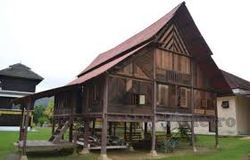 It is a timber palace constructed between 1902 to 1908. Rumah Tukang Kahar Dibuka Untuk Lawatan